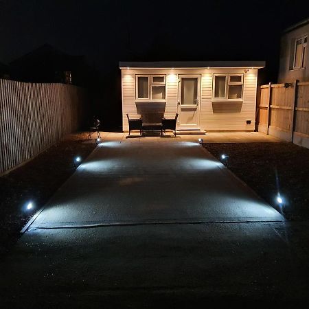 Apartamento The Tiny Sea Gem Jaywick Sands Exterior foto