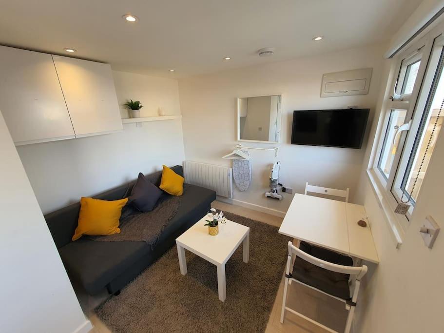 Apartamento The Tiny Sea Gem Jaywick Sands Exterior foto
