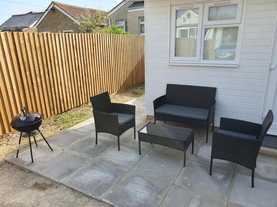 Apartamento The Tiny Sea Gem Jaywick Sands Exterior foto