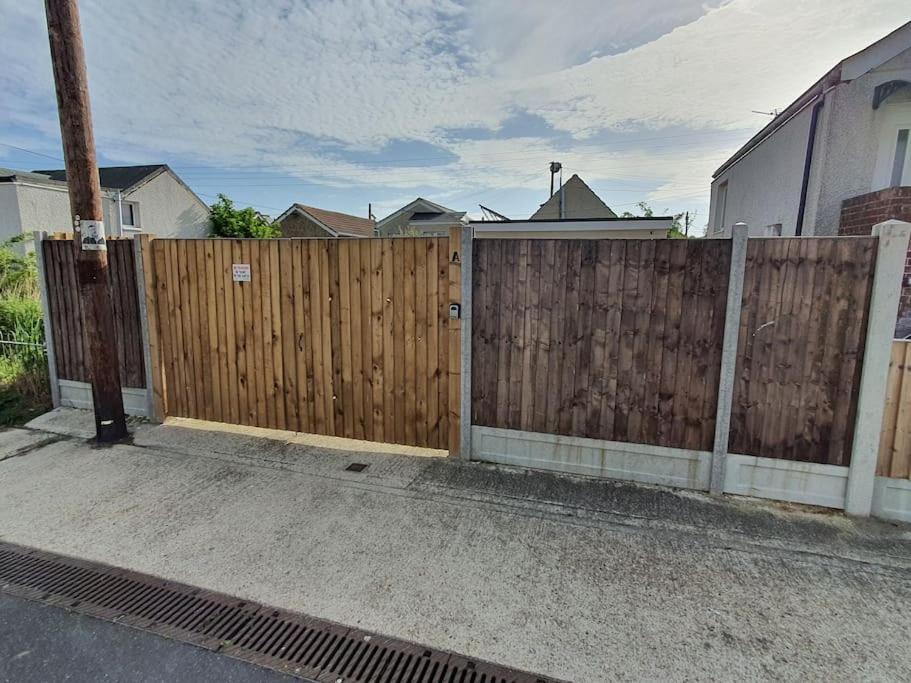 Apartamento The Tiny Sea Gem Jaywick Sands Exterior foto